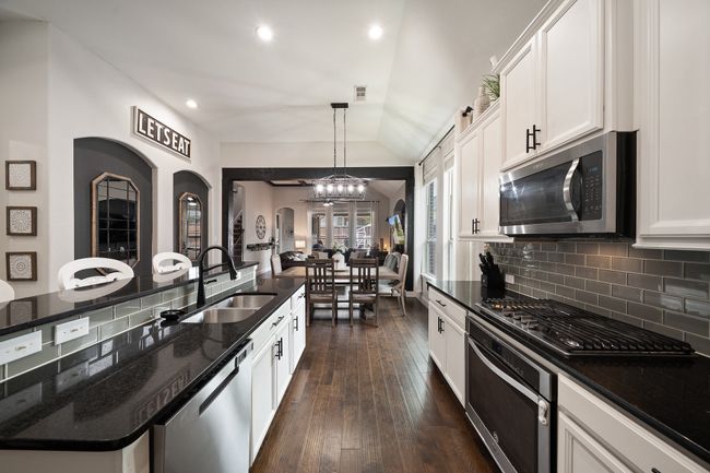 7813 Fossil Creek Trl, House other with 4 bedrooms, 3 bathrooms and null parking in McKinney TX | Image 11