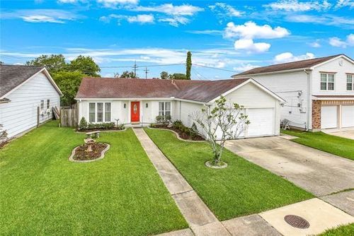 1472 Alison St, Gretna, LA, 70056-8600 | Card Image