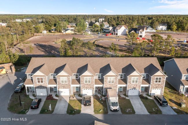 323 S Stingray Ln, Townhouse with 3 bedrooms, 3 bathrooms and 1 parking in Sneads Ferry NC | Image 30