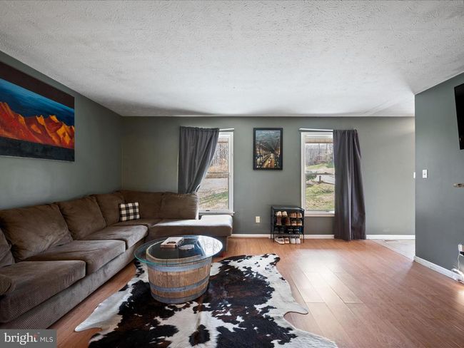 161 Apache Trl, House other with 3 bedrooms, 3 bathrooms and null parking in Chester Gap VA | Image 9