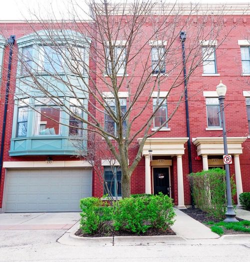 155 Festival Ct, Elgin, IL, 60120-6406 | Card Image