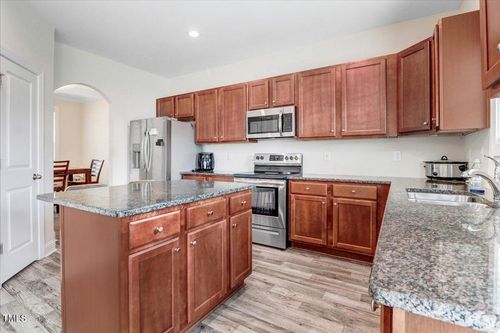 110 Wicklow Ct, Clayton, NC, 27527-5151 | Card Image