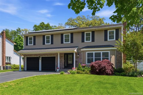 60 Tulipwood Drive, Smithtown, NY, 11725 | Card Image