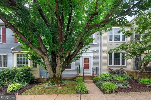 717 Arbor Ct, WARRENTON, VA, 20186-2155 | Card Image