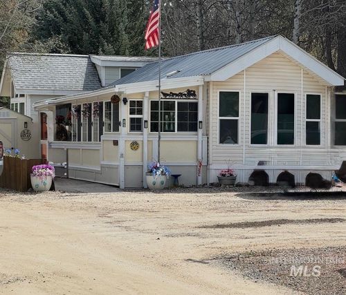 d5-514 Sawyer St, Cascade, ID, 83611 | Card Image