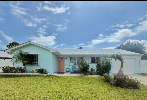 1751 Se Mansfield St, Port St Lucie, FL, 34952-6547 | Card Image