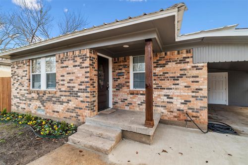 8714 Quinn St, Dallas, TX, 75217-4267 | Card Image