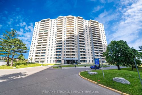 902-5 San Romanoway, North York, ON, M3N2Y4 | Card Image