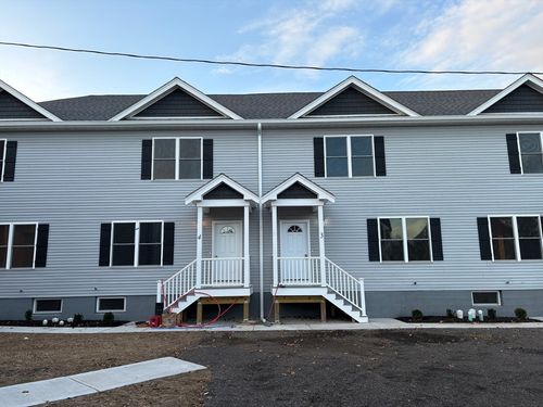 m-3-184 Avenue C, Woonsocket, RI, 02895-6209 | Card Image