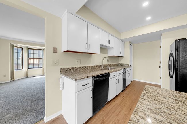 269 Meadow Bridge Dr, Condo with 2 bedrooms, 2 bathrooms and null parking in Rochester Hills MI | Image 12