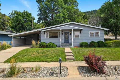 2118 Buena Vista Dr, RAPID CITY, SD, 57702-5105 | Card Image