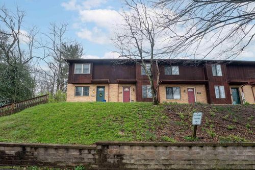 135 Lough St, Westover, WV, 26501-3869 | Card Image