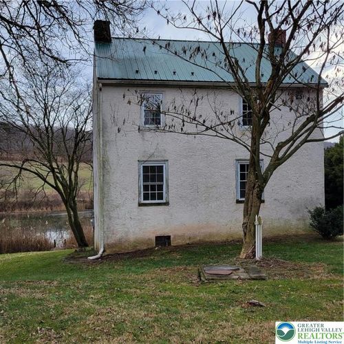 5743 W Mill Hill Rd, East Greenville, PA, 18041-2432 | Card Image