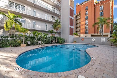 apt-206-650 Coral Way, Coral Gables, FL, 33134-7513 | Card Image
