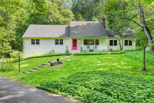 110 Gallows Hill Rd, Redding, CT, 06896-1409 | Card Image