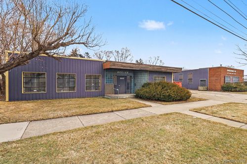20210 Sherwood St, Detroit, MI, 48234-2952 | Card Image