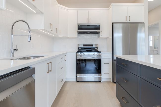 109 - 1234 Viewtop Rd, Townhouse with 2 bedrooms, 2 bathrooms and 12 parking in Duncan BC | Image 8