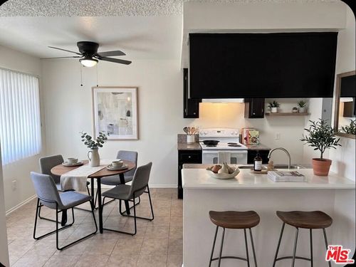 apt-21-8649 Sunland Blvd, Sun Valley, CA, 91352-3451 | Card Image