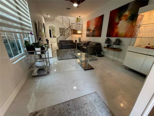 6923-6923 Julia Gardens Dr, Coconut Creek, FL, 33073-2151 | Card Image