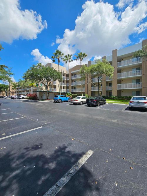 9537 Weldon Circle, Tamarac, FL, 33321 | Card Image