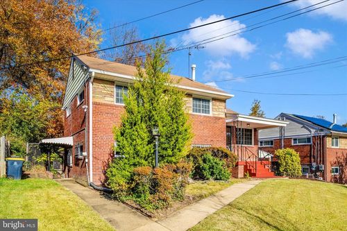 418 Saint Margarets Dr, CAPITOL HEIGHTS, MD, 20743-3228 | Card Image