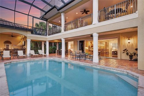 556 Eagle Creek Dr, NAPLES, FL, 34113-8030 | Card Image