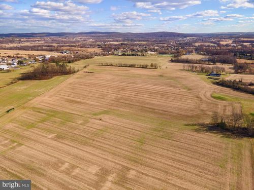 1145 The Spangler Rd, NEW OXFORD, PA, 17350-8759 | Card Image