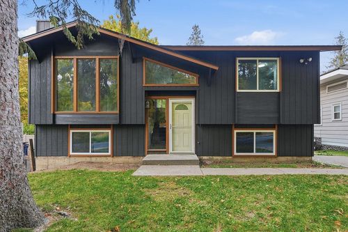 322 W 20th Ave, Spokane, WA, 99203-2028 | Card Image