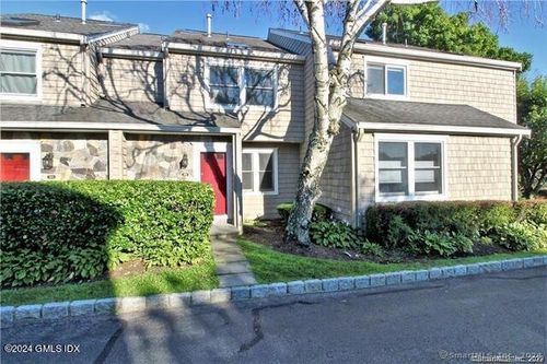 305-5 Glen St, Greenwich, CT, 06830-6145 | Card Image