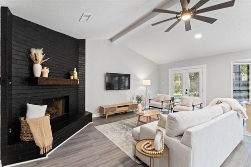 17 S Greenbud Court, The Woodlands, TX, 77380 | Card Image