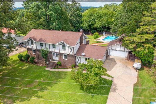 827 Creek Trl, Anniston, AL, 36206-1043 | Card Image