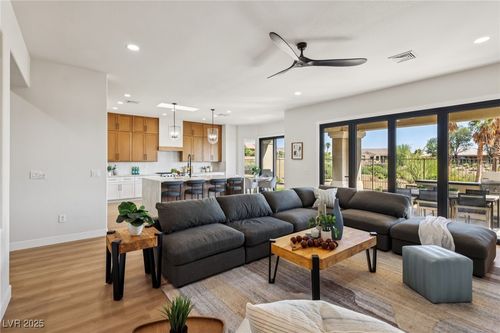 10480 Premia Pl, Las Vegas, NV, 89135-3237 | Card Image