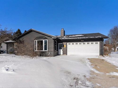 2930 37th Street, Two Rivers, WI, 54241 | Card Image