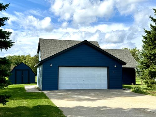 231 Oak Road, Warroad, MN, 56763 | Card Image