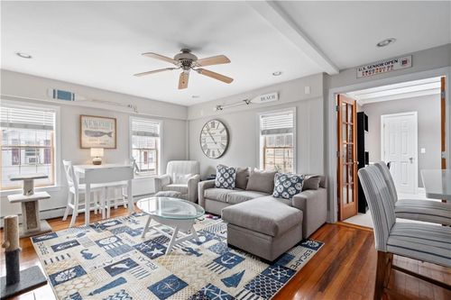 apt-4-22 Stockholm St, Newport, RI, 02840-3954 | Card Image