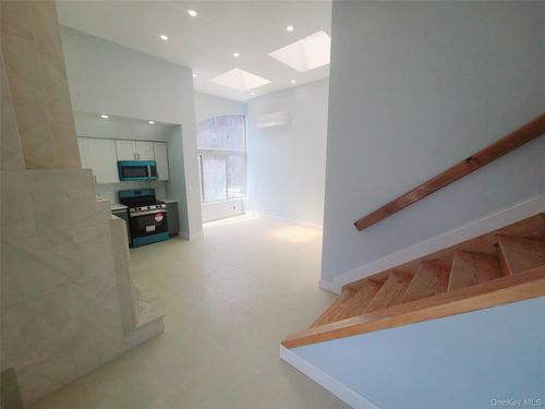 h-67-39 Clyde Street, New York, NY, 11375 | Card Image
