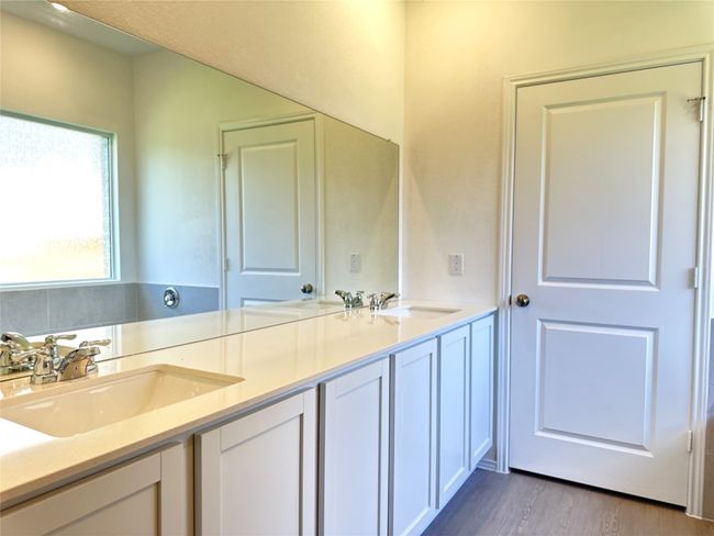 158 Cibolo Creek Loop, House other with 4 bedrooms, 3 bathrooms and null parking in Bastrop TX | Image 15