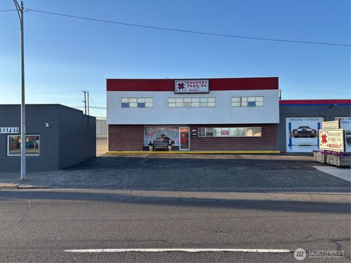717 W Broadway Ave, Moses Lake, WA, 98837-1920 | Card Image
