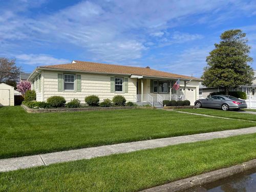 208 20th St S Street, Brigantine, NJ, 08203 | Card Image