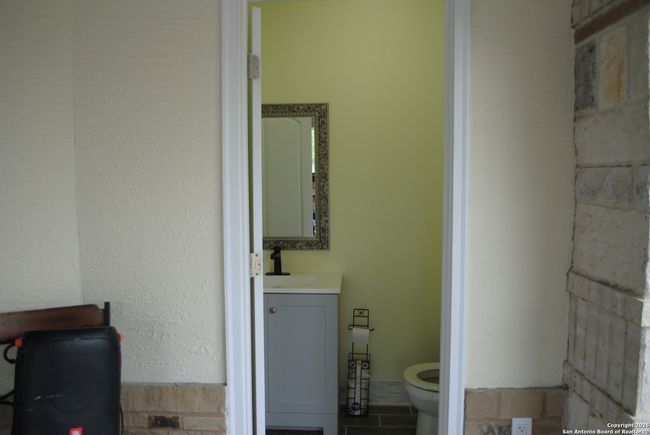 Outside Half Bath | Image 31