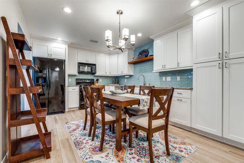 apt-801-6900 Skillman St, Dallas, TX, 75231-5856 | Card Image