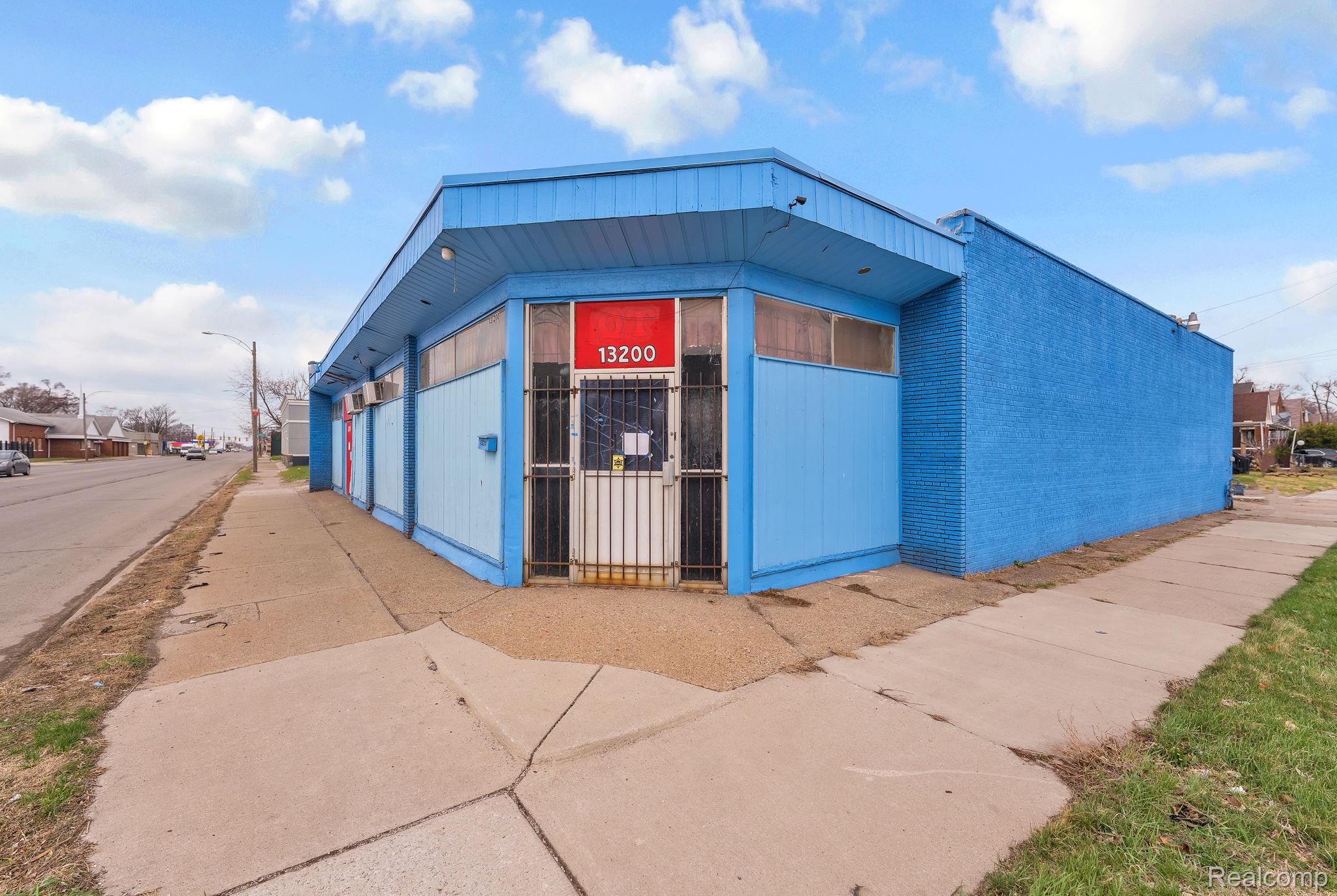 13200 Fenkell St, Detroit, MI 48227-3654