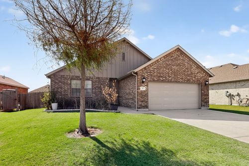 37 Pleasant Vly, Sanger, TX, 76266-5784 | Card Image