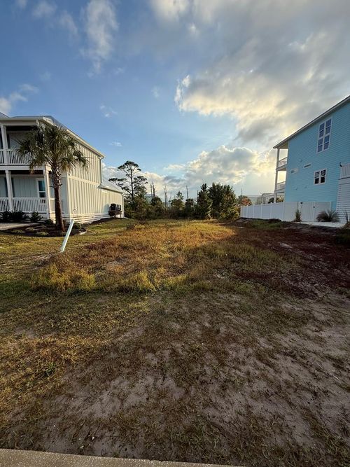 35 Rhonda Delsol Cir, Port Saint Joe, FL, 32456 | Card Image