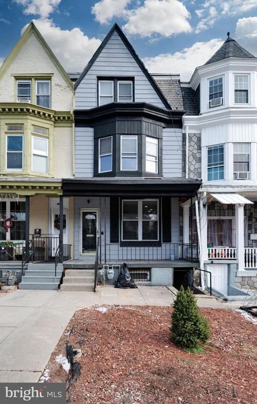 945 N 5th St, READING, PA, 19601-1801 | Card Image