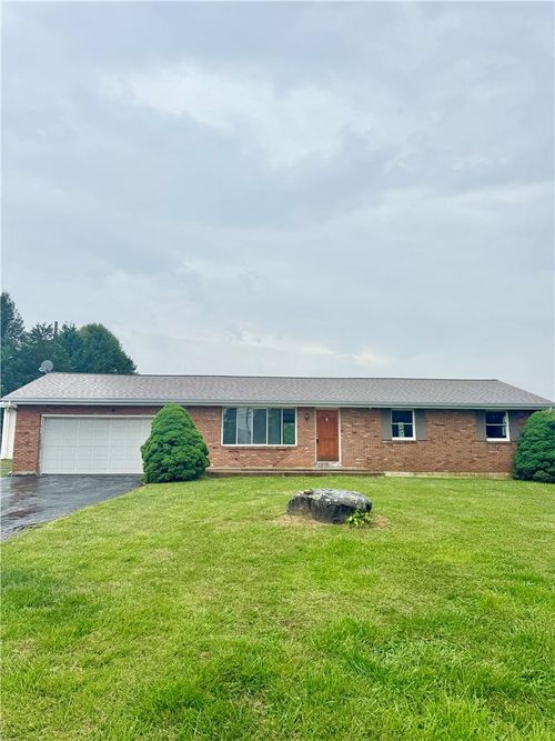 8325 Schantz Rd, Breinigsville, PA, 18031-1513 | Card Image