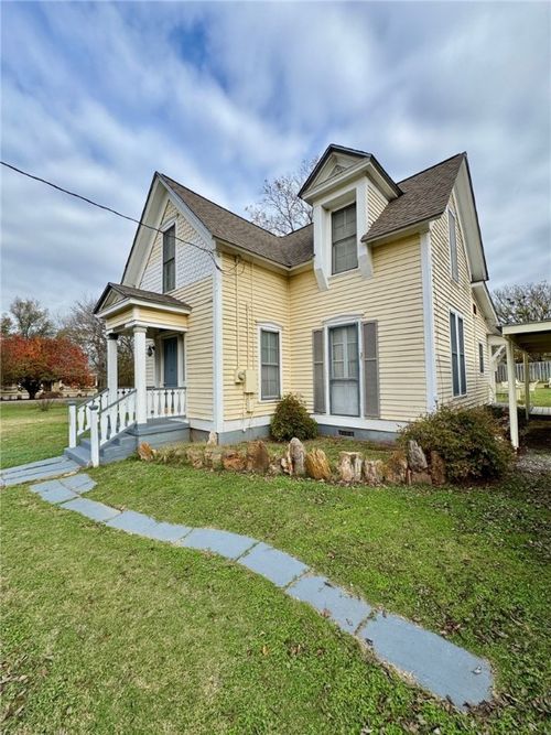 102 S Pine St, Calvert, TX, 77837-7987 | Card Image