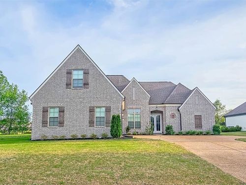 230 Links View Dr, Oakland, TN, 38060-5363 | Card Image