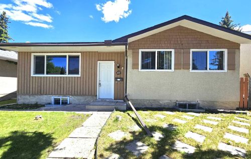 40 Pensville Rd Se, Calgary, AB, T2A4K5 | Card Image