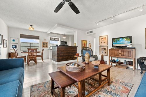 905 Normandy S, Delray Beach, FL, 33484-4807 | Card Image